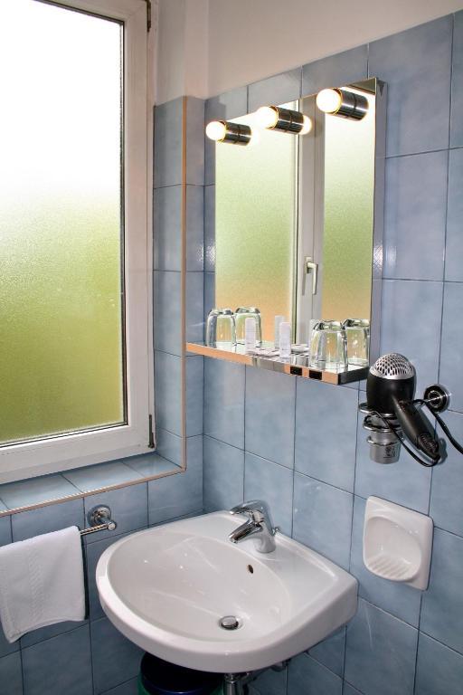 Hotel Mullner Wina Bagian luar foto