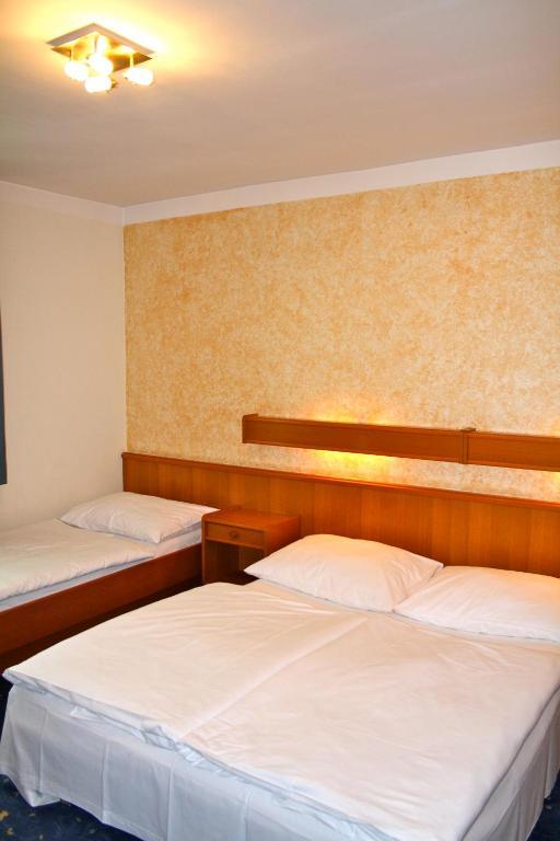 Hotel Mullner Wina Bagian luar foto